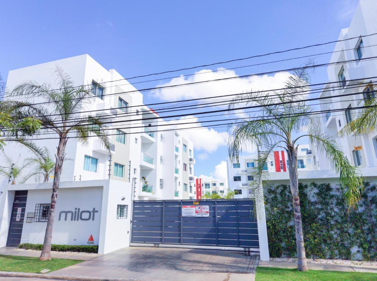 Se Renta Apartamento Amueblado , Ubicados En Santiago , 3 Habitaciones , 2 Banos , 2 Parqueo , Area De Juego Y Piscina. Santiago De Los Caballeros Ngoại thất bức ảnh